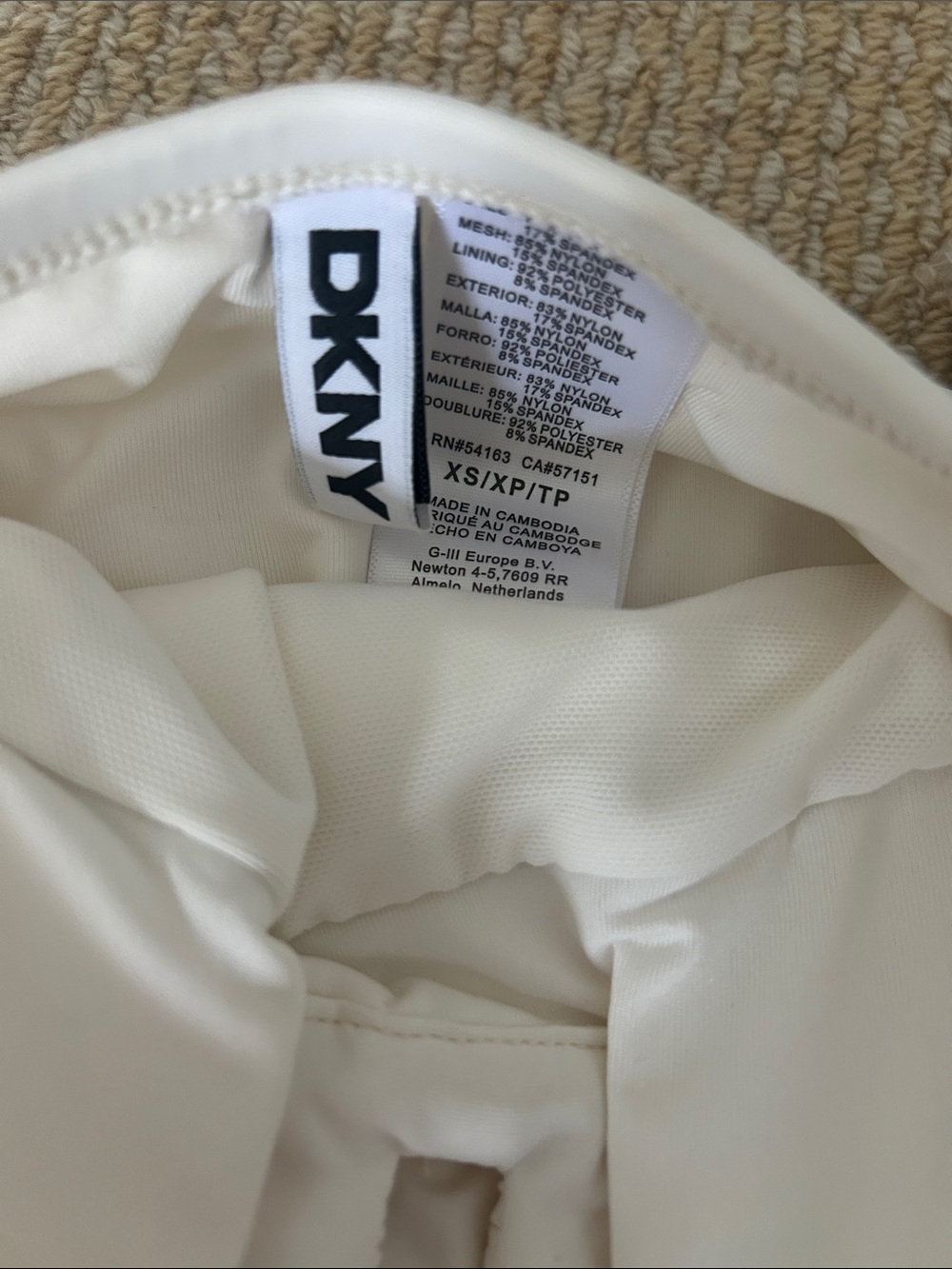 Women’s DKNY chic white removable straps swimsuit NWT Sz XS - Picture 3 of 7